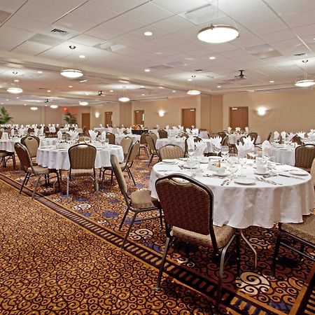 Holiday Inn Purdue - Fort Wayne By Ihg Екстер'єр фото
