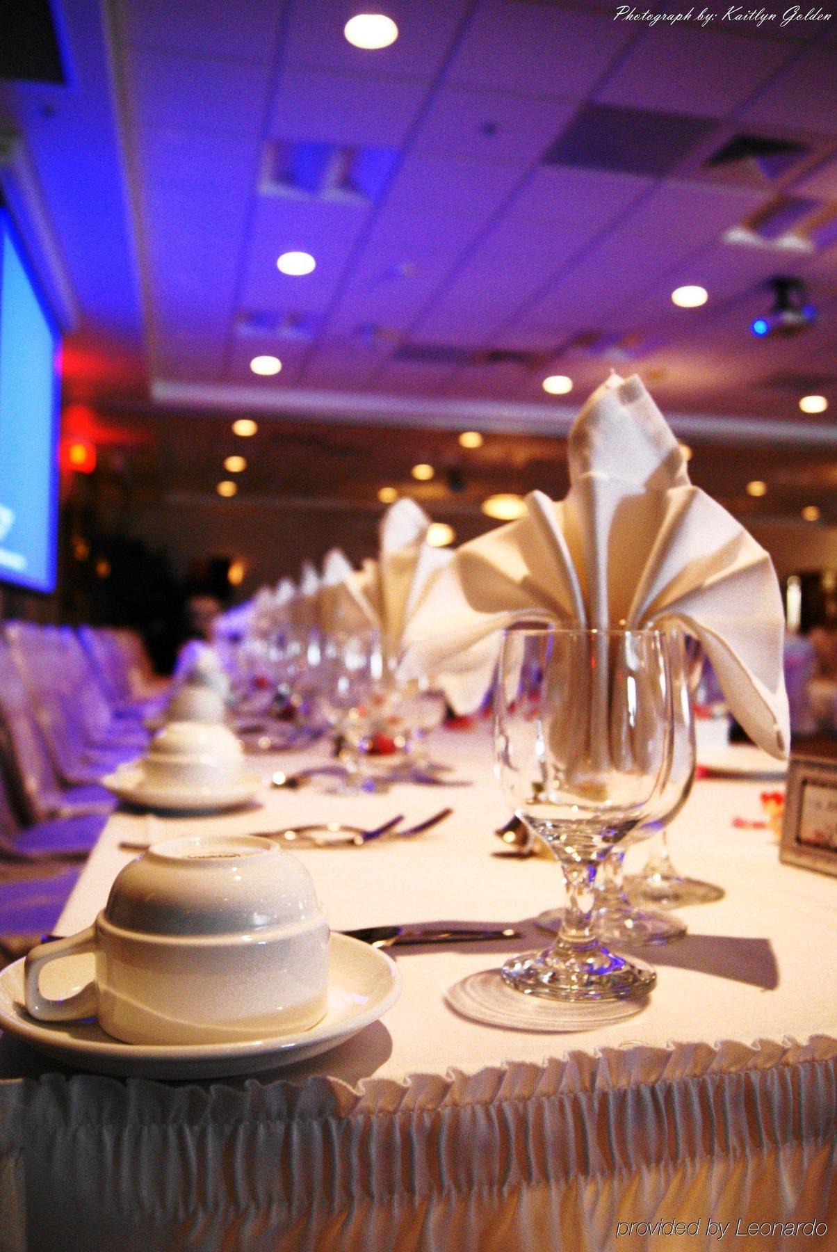Holiday Inn Purdue - Fort Wayne By Ihg Екстер'єр фото