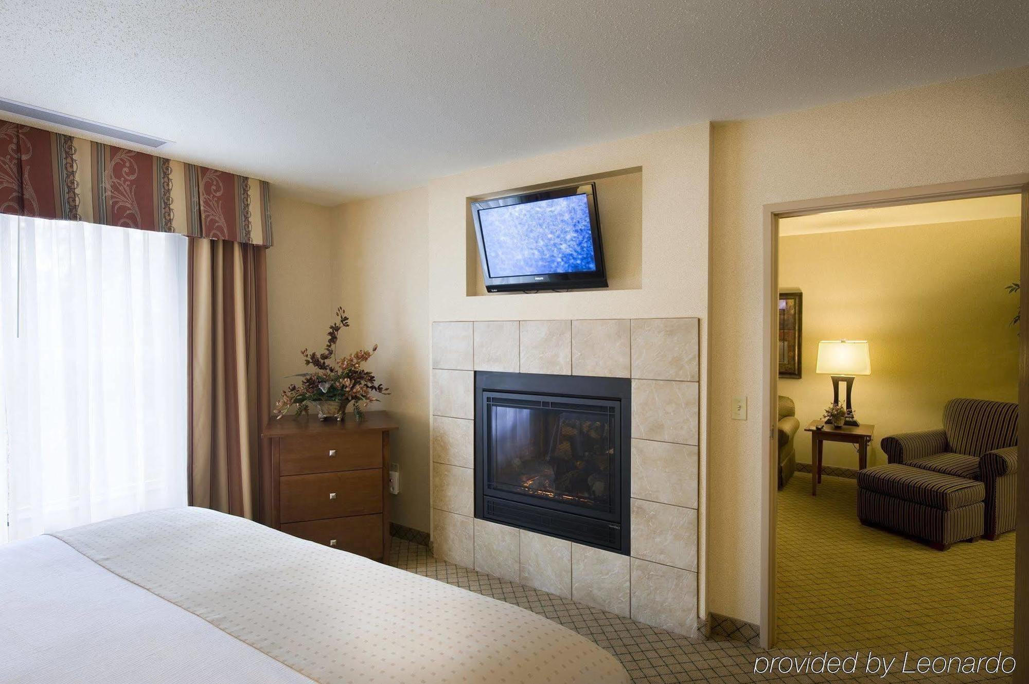 Holiday Inn Purdue - Fort Wayne By Ihg Номер фото